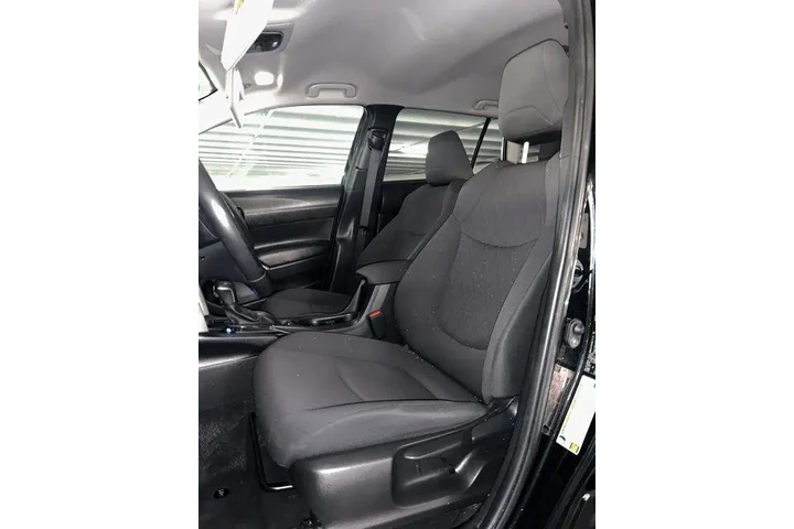 $23500 : Toyota Corolla Cross 2022 LE image 7