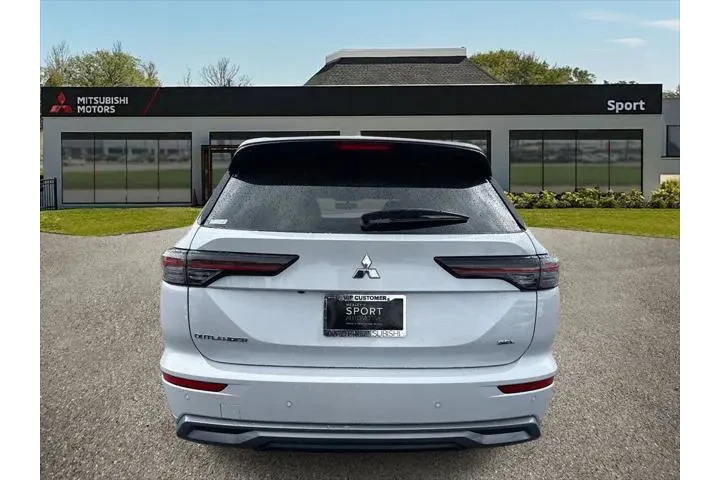 $36710 : Mitsubishi Outlander 2025 SE image 4