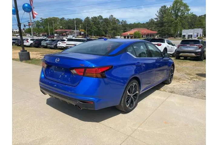 $20920 : Nissan Altima 2025 2.5 SR 4d image 6