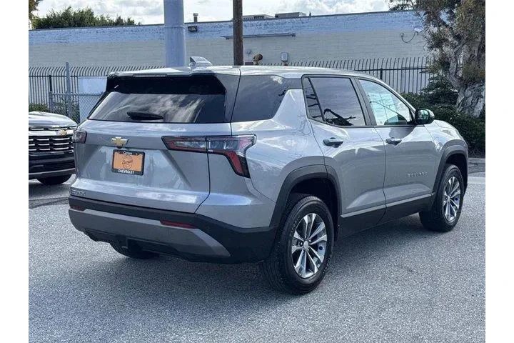 $23000 : Chevrolet Equinox 2025 LT 4d image 3