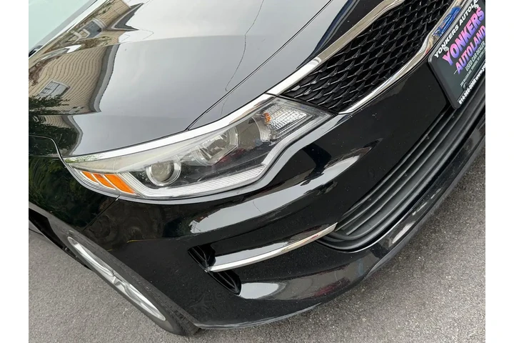 $9995 : 2017 Optima LX image 10