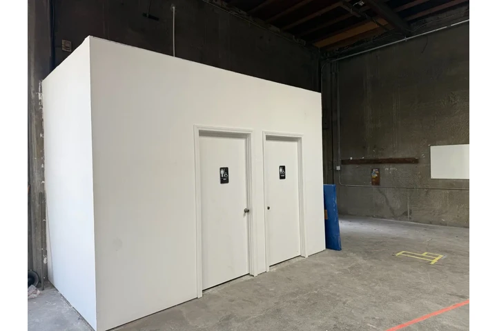 $6500 : Bodega Disponible en Gardena image 6