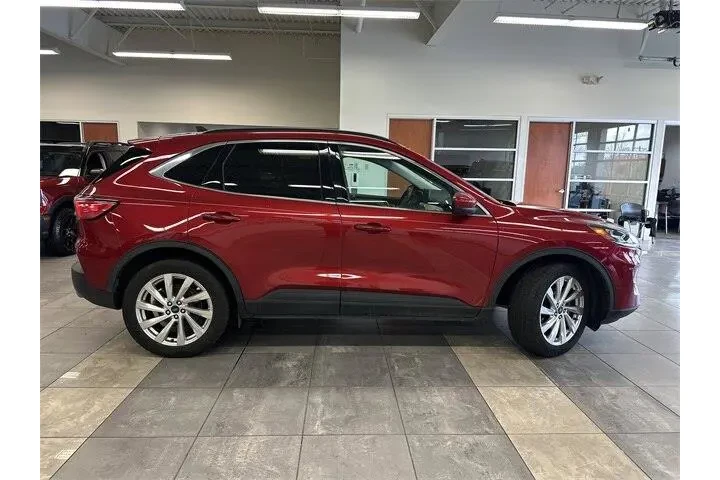 $17500 : Ford Escape 2021 AWD Titaniu image 10