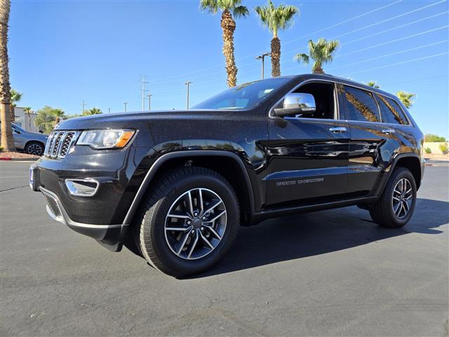 $18847 : Pre-Owned 2019 Grand Cherokee image 2