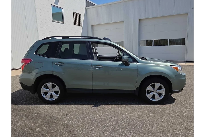 $15995 : Subaru Forester 2016 AWD 2.5 image 7