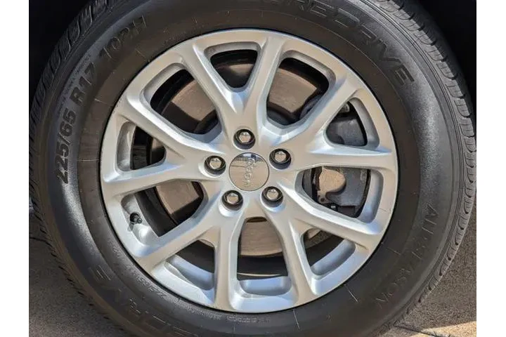 $16995 : Jeep Cherokee 2017 4x4 Latit image 9