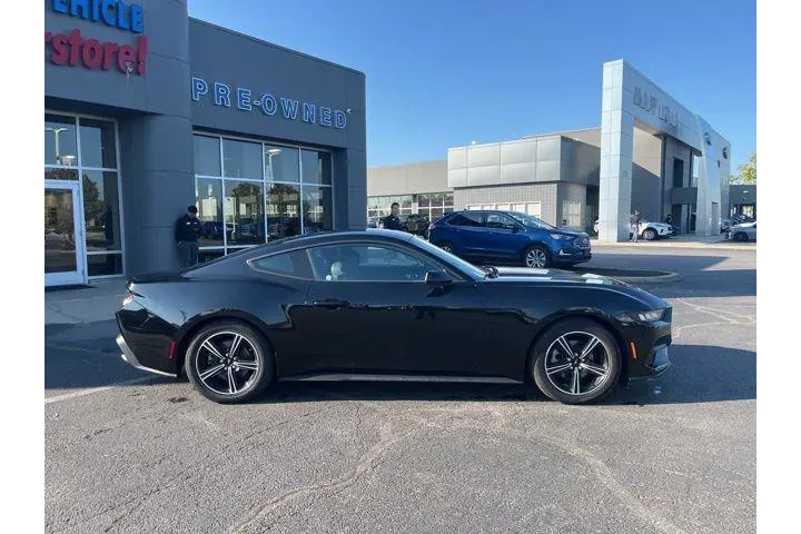 $28000 : Ford Mustang 2024 EcoBoost 2 image 5