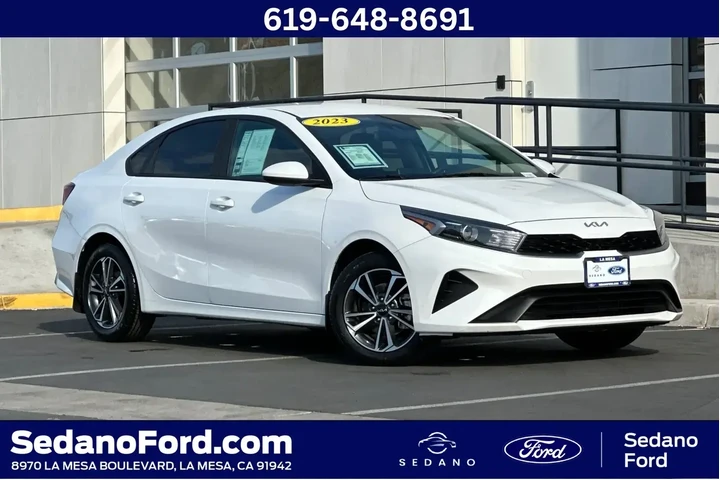 $16900 : Kia Forte 2023 LXS 4dr Sedan image 1
