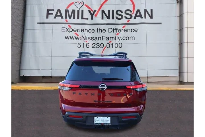 $32746 : Nissan Pathfinder 2024 AWD R image 4