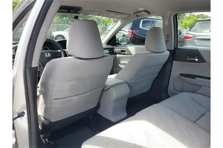 $9990 : Honda Accord 2015 LX 4dr Sed image 10