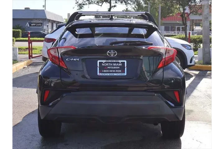 $13790 : Toyota C-HR 2019 LE 4dr Cros image 10