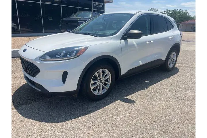 $18995 : Ford Escape 2022 SE 4dr SUV image 2