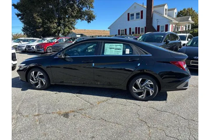 $26185 : Hyundai ELANTRA 2025 Limited image 2