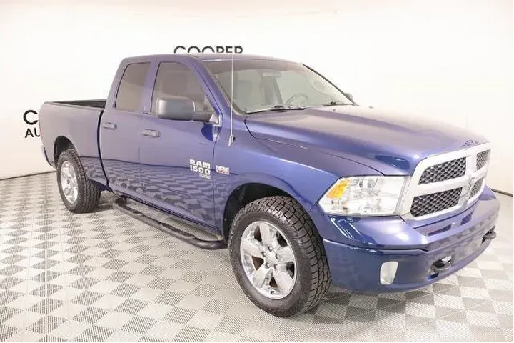 $20433 : Ram 1500 Classic 2019 4x4 Tr image 1