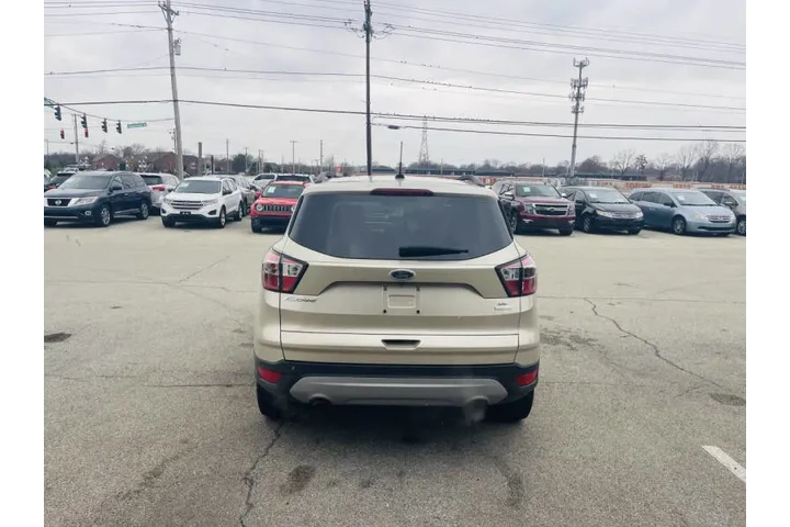 $8450 : 2017 Escape SE image 6