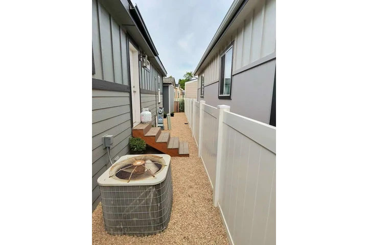 JB Services Junk Removal image 7