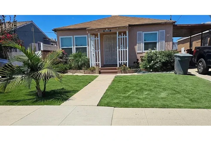$1400 : great restaurants, freeways, image 1