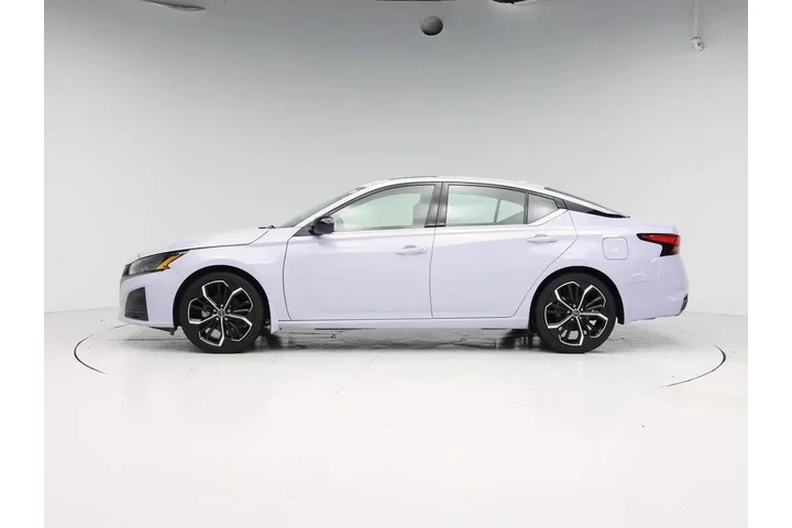 $23998 : Nissan Altima 2023 2.5 SR 4d image 3