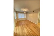 $1600 : Rental property with 2 bedro thumbnail