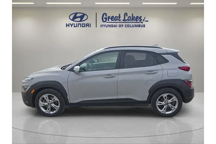 $18977 : Hyundai KONA 2023 AWD SEL 4d image 2