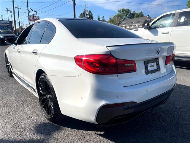 $23998 : 2018 BMW 5-Series image 6