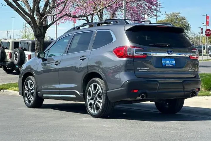 $33995 : Subaru Ascent 2023 AWD Limit image 6