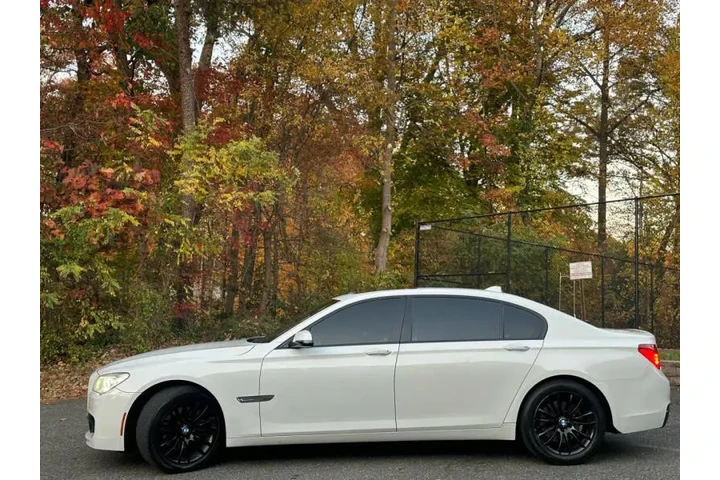 $13990 : 2015 BMW 7 Series 740Li xDrive image 5