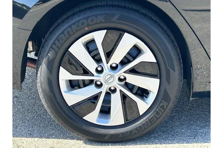 $23091 : Nissan Altima 2025 2.5 S 4dr image 7