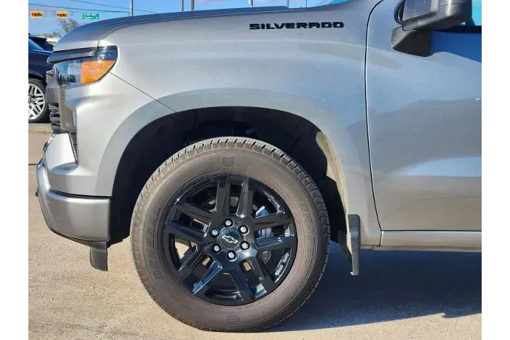 $32250 : Chevrolet Silverado 1500 202 image 10
