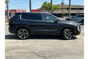 $29428 : Mitsubishi Outlander 2024 SE thumbnail
