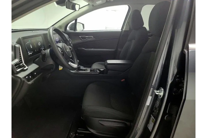 $21998 : Kia Sportage 2024 AWD LX 4dr image 3