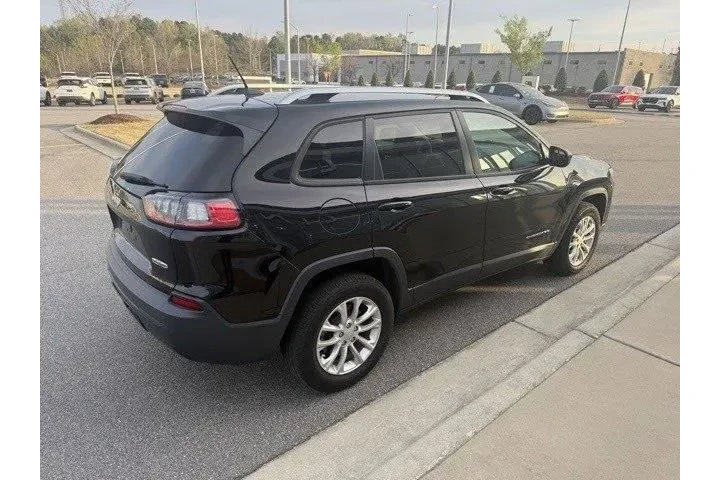 $13421 : Jeep Cherokee 2020 4x4 Latit image 6