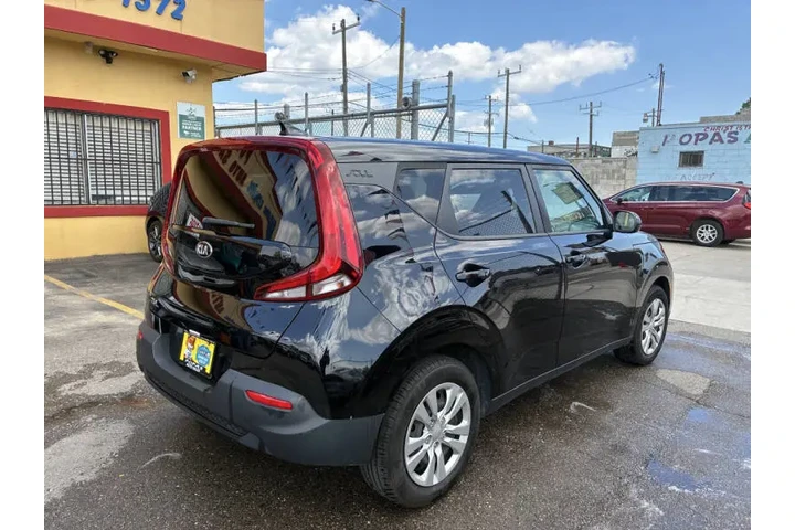 $15995 : 2021 Soul LX image 7