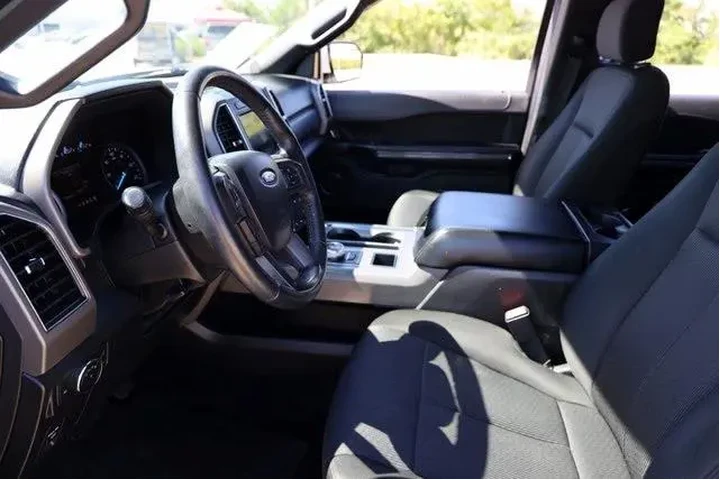 $20301 : Ford Expedition 2019 4x2 XLT image 10