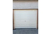 Single rollup garage door thumbnail