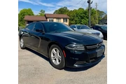 $9500 : 2017 Charger SE thumbnail