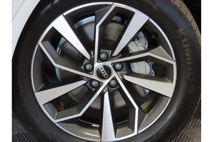 $32987 : Audi Q5 2023 AWD quattro S l image 9