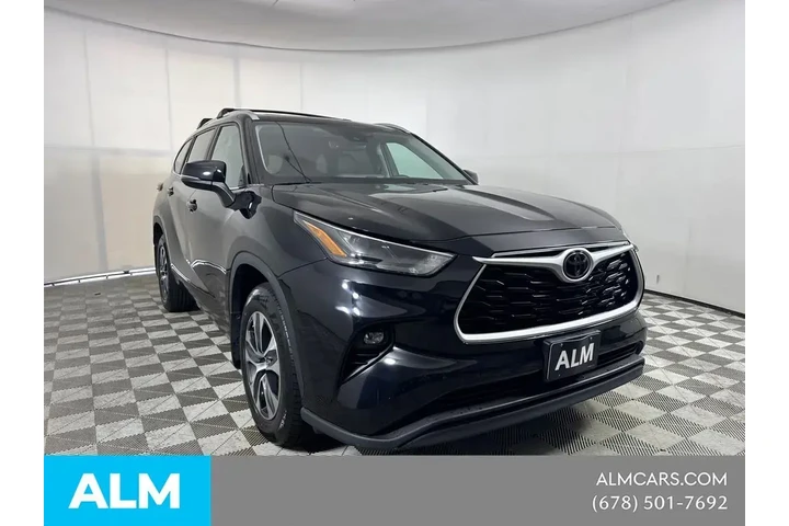 $37420 : Toyota Highlander 2023 XLE 4 image 4