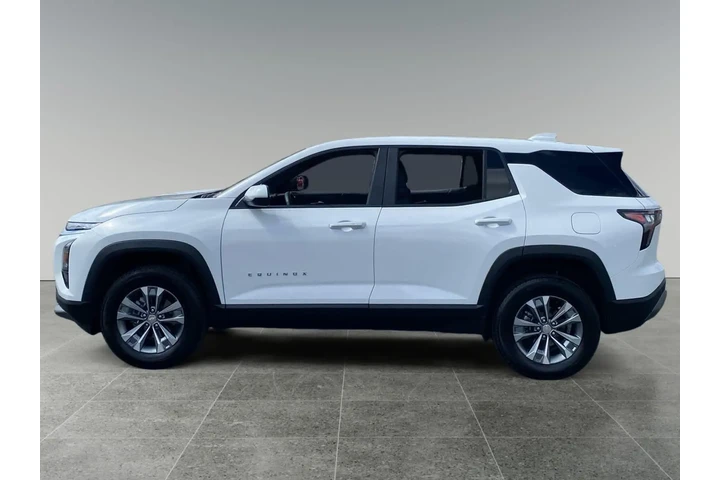 $33890 : Chevrolet Equinox 2025 4x4 L image 2