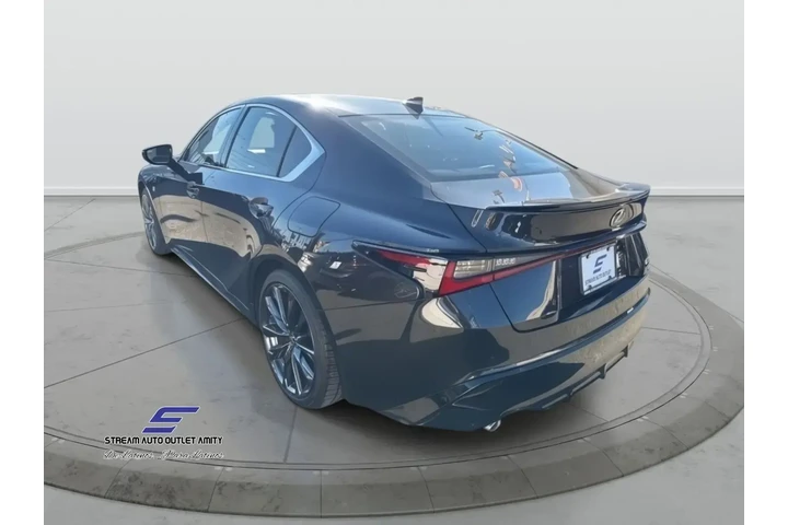 $39698 : Lexus IS 350 2023 AWD F SPOR image 6