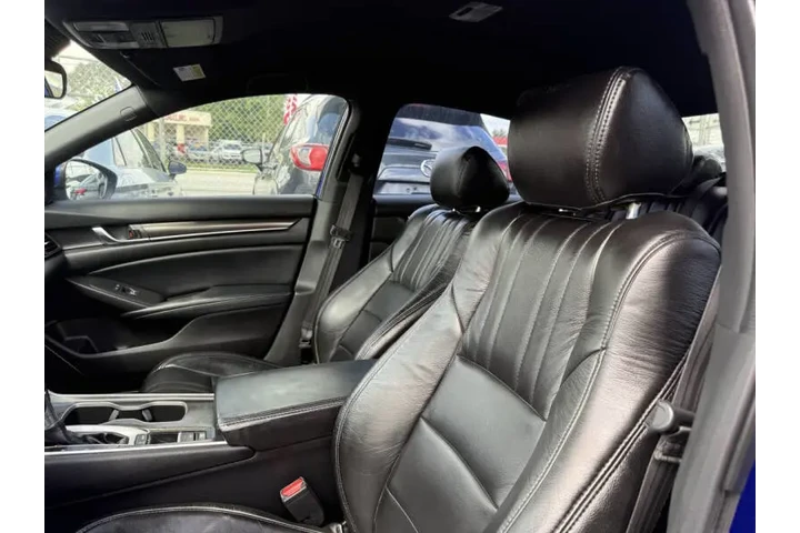 $13300 : 2018 Accord Sport image 6