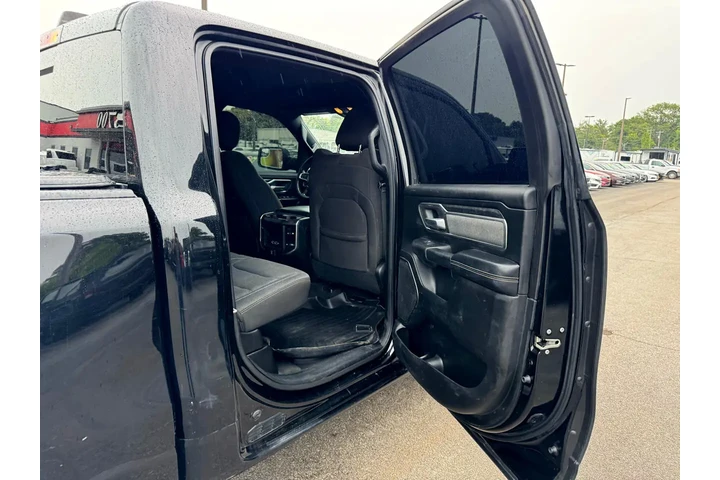 $21980 : 2019 RAM 1500 Big Horn/Lone S image 9