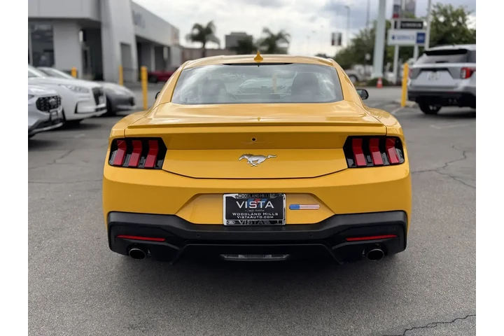$32972 : Ford Mustang 2024 EcoBoost 2 image 8