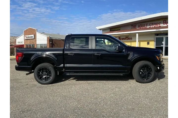 $38839 : Ford F-150 2024 4x2 STX 4dr image 2