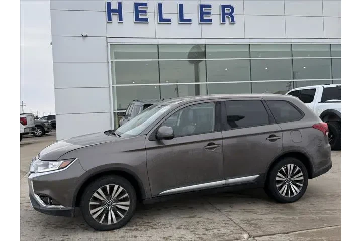 $7962 : Mitsubishi Outlander 2019 SE image 3