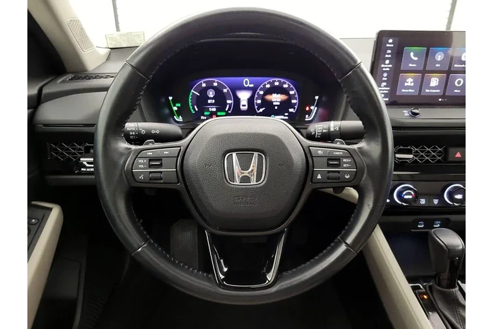 $29998 : Honda Accord Hybrid 2023 EX- image 10