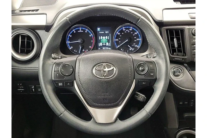 $22998 : Toyota RAV4 2017 AWD Limited image 10