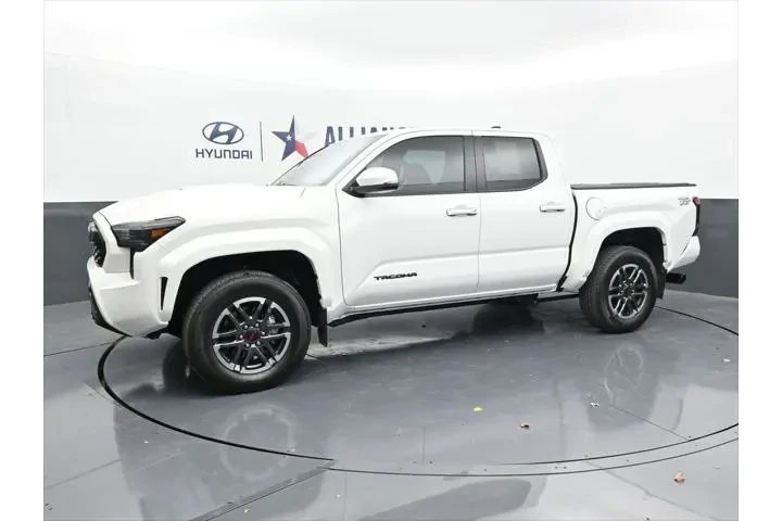 $39943 : Toyota Tacoma 2024 4x4 TRD S image 2