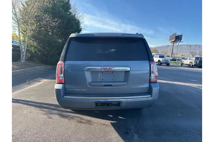 $16942 : GMC Yukon XL 2016 4x4 Denali image 5