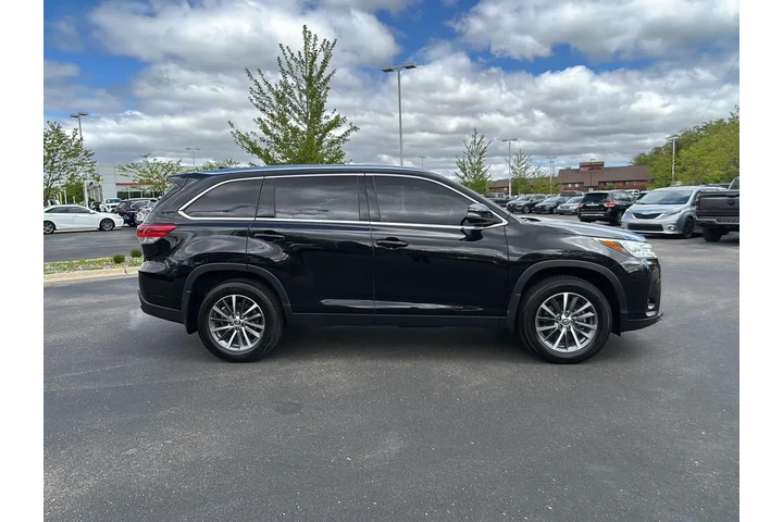 $30299 : 2019 Highlander XLE image 10